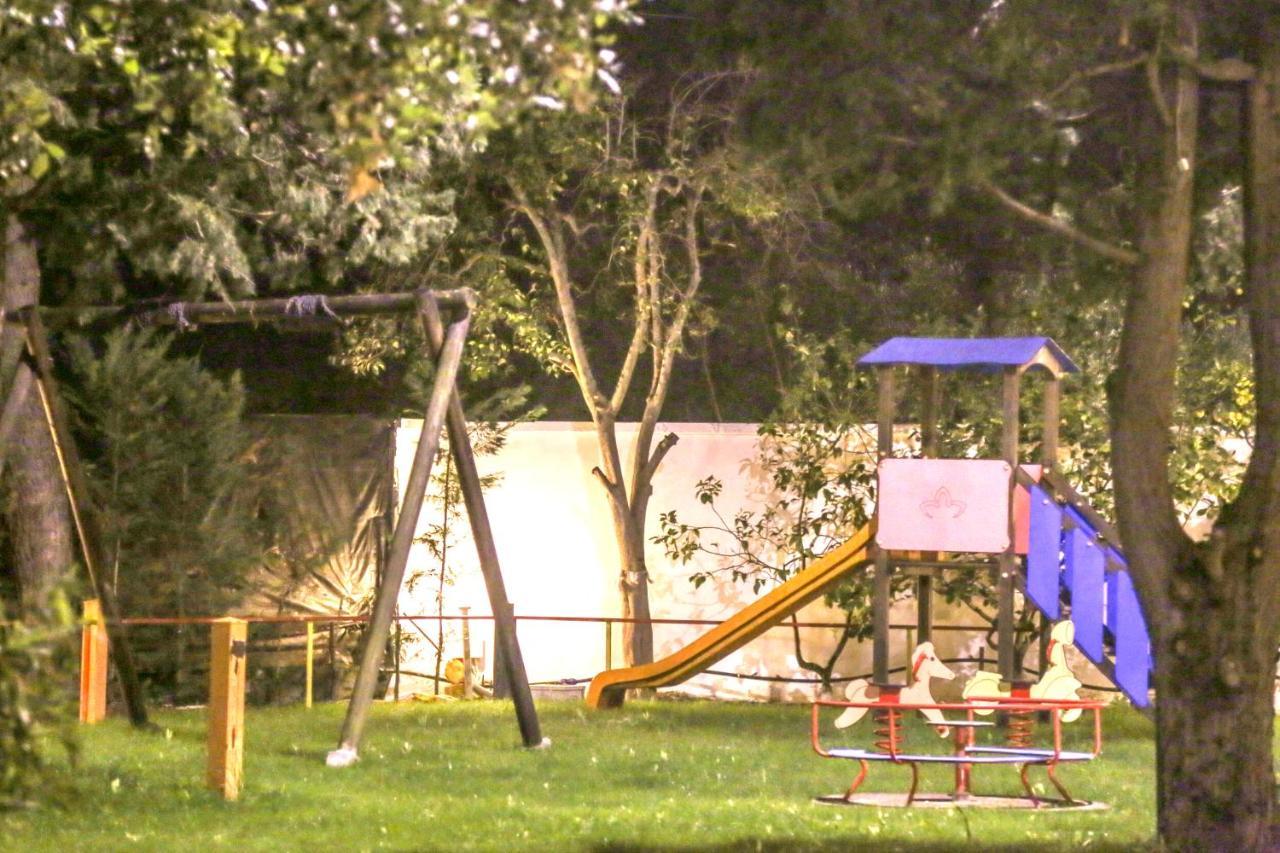 La Villa Del Conte Barletta Extérieur photo